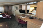 Deluxe Verandah Stateroom Picture