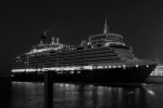 Queen Elizabeth Exterior Picture