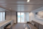 Yacht-Duplex-Whirlpool Cabin Picture