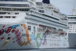 Norwegian Pearl Exterior Picture