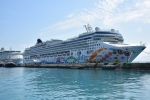 Norwegian Pearl Exterior Picture