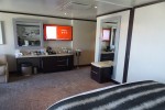 Family Suite with balcony Stateroom Picture