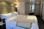 Deluxe Suite Stateroom Picture