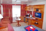 Veranda/Vista Suite Stateroom Picture