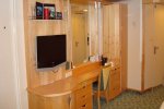 Junior Suite Stateroom Picture