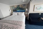 Deluxe Verandah Stateroom Picture