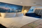 Deluxe Oceanview Stateroom Picture