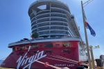 Scarlet Lady Exterior Picture