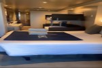 Suite with Whirlpool Bath Stateroom Picture