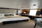 Deluxe Verandah Suite Stateroom Picture