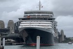 Queen Elizabeth Exterior Picture