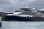 Queen Elizabeth Exterior Picture