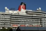 Queen Elizabeth Exterior Picture