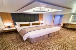 Signature Sky-Suite Stateroom Picture