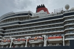 Queen Elizabeth Exterior Picture