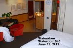 Deluxe Suite Stateroom Picture