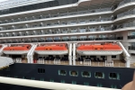 Queen Elizabeth Exterior Picture