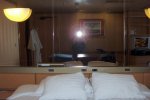 Vista Stateroom Picture