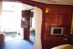 2 Bedroom Family Suite Stateroom Picture