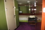 2 Bedroom Family Suite Stateroom Picture