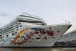 Norwegian Pearl Exterior Picture