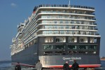 Queen Elizabeth Exterior Picture