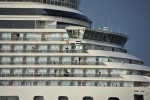 Queen Elizabeth Exterior Picture