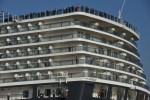 Queen Elizabeth Exterior Picture