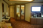 Deluxe Owner Suite Stateroom Picture