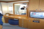 Deluxe Verandah Stateroom Picture