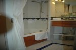 Deluxe Verandah Stateroom Picture