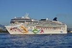 Norwegian Pearl Exterior Picture