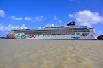 Norwegian Pearl Exterior Picture