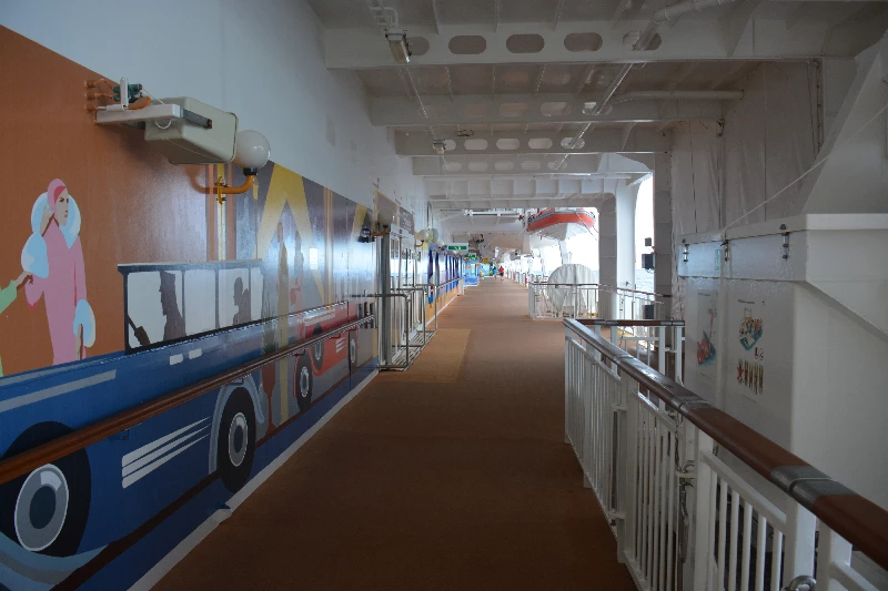 promenade deck