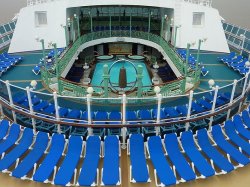 Diamond Princess Forward sun deck picture