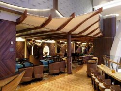 Harmony of the Seas Schooner Bar picture