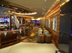 Independence of the Seas Schooner Bar picture