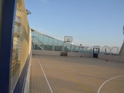 Independence of the Seas Sports Court picture