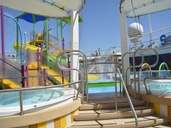 Independence of the Seas Splashaway Bay picture