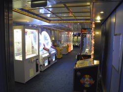 Independence of the Seas Video Arcade picture