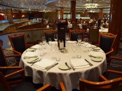 Norwegian Sun Four Seasons Main Dining Room picture