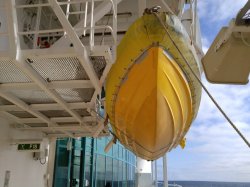 Serenade of the Seas Exterior Promenade picture