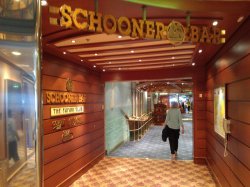 Serenade of the Seas Schooner Bar picture