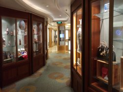 Serenade of the Seas Boutiques picture