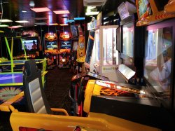 Serenade of the Seas Video Arcade picture