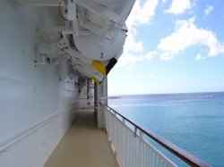 Norwegian Gem Promenade picture