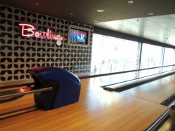 MSC Meraviglia Bowling picture