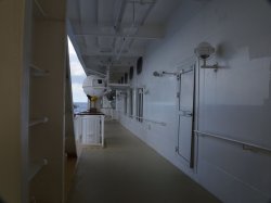 Norwegian Pearl Promenade Deck picture