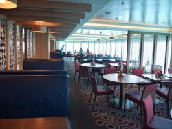 Norwegian Escape Garden Cafe picture