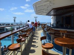 Norwegian Escape Waves Bar picture